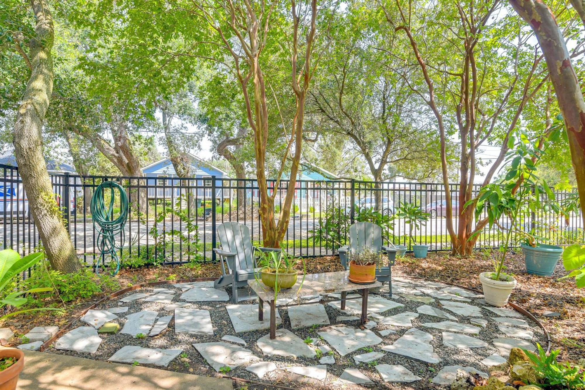 Cozy Galveston Apartment With Private Beach Pass! Экстерьер фото