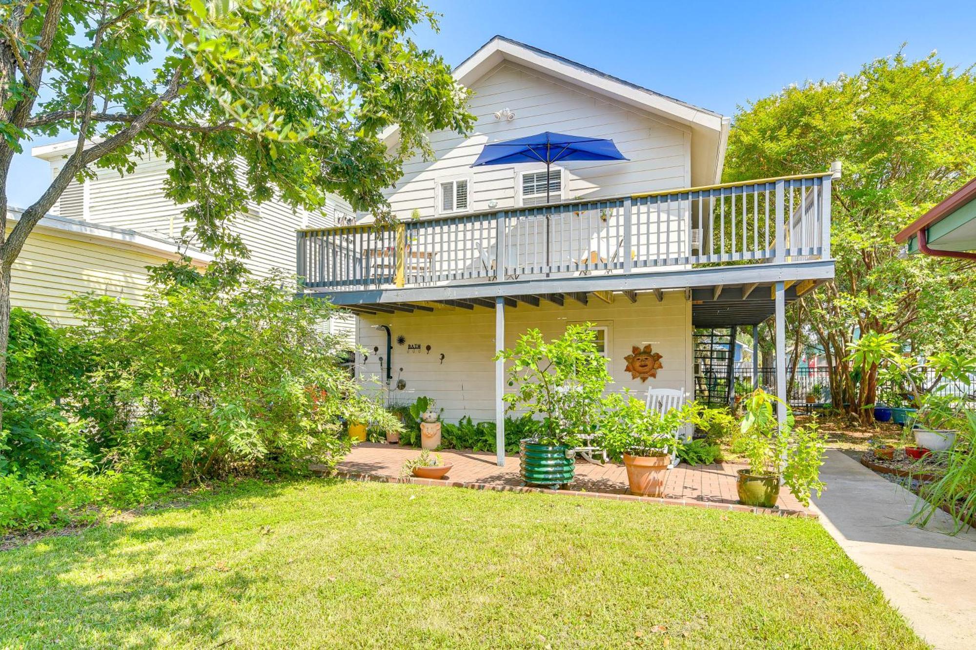 Cozy Galveston Apartment With Private Beach Pass! Экстерьер фото